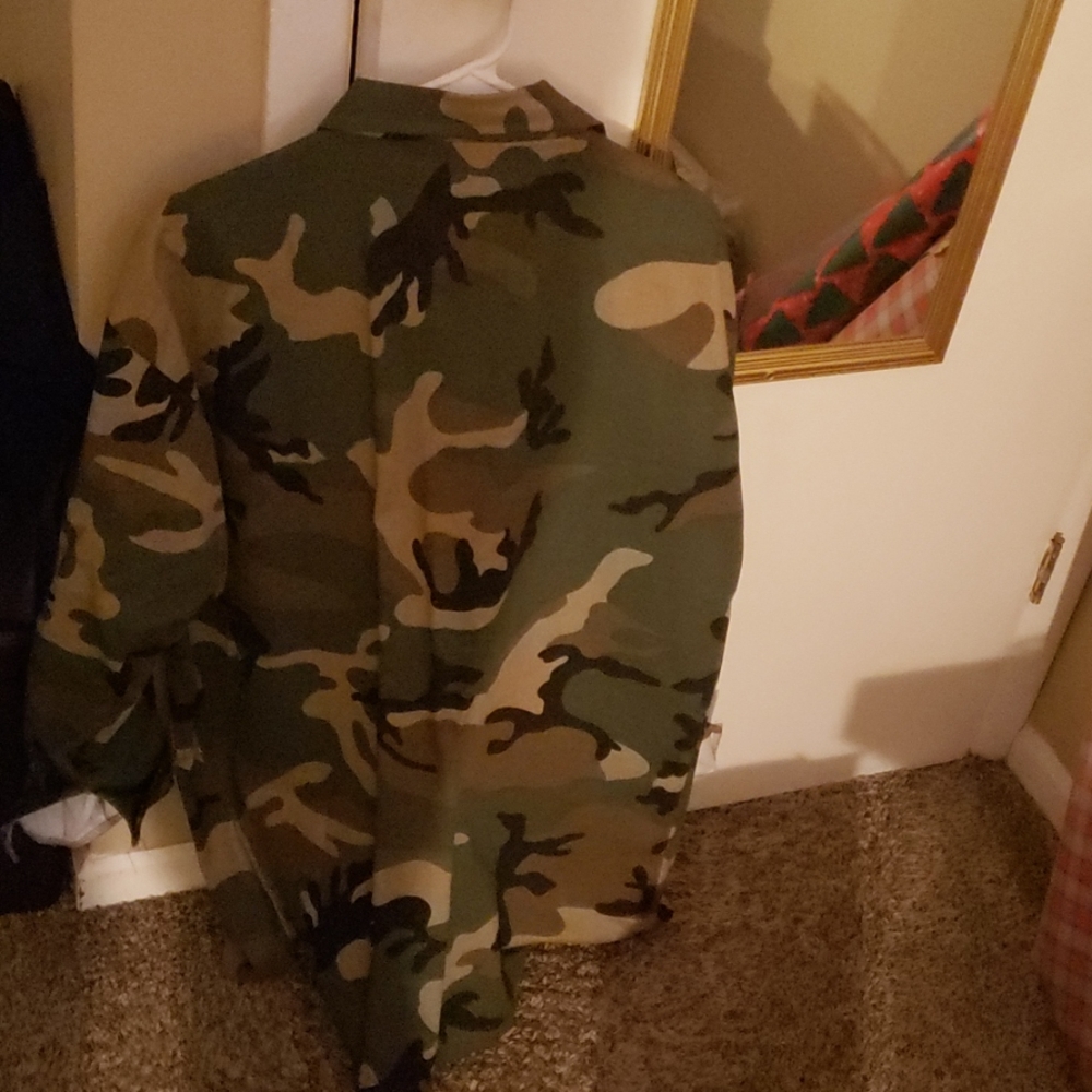 Jacket - Picture 3 of 5